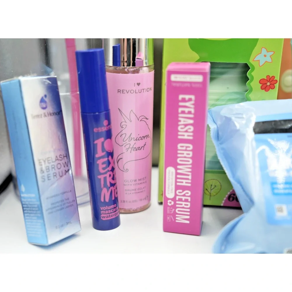 New Mom Gift Set | Diaper Bag‎ Set, Skincare, Tumbler, Pacifiers, Makeup